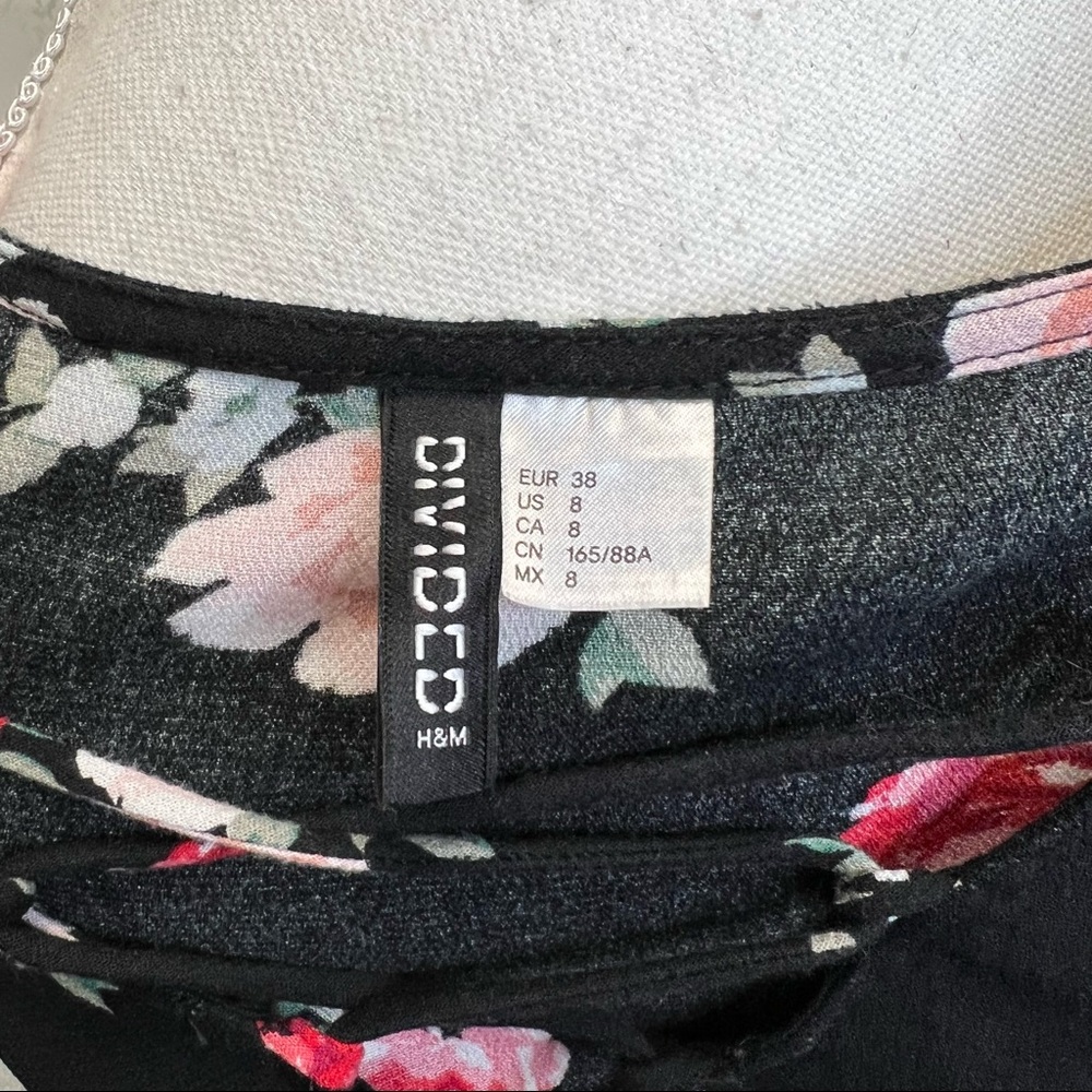 Floral Bell Sleeve Top - Picture 5 of 5